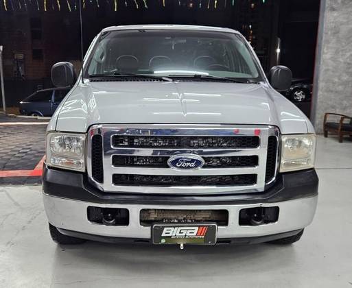 FORD F-250 3.9 XL S DUTY 4X2 CS DIESEL 2P MANUAL FORD F-250 3.9 XL S DUTY 4X2 CS DIESEL 2P MANUAL